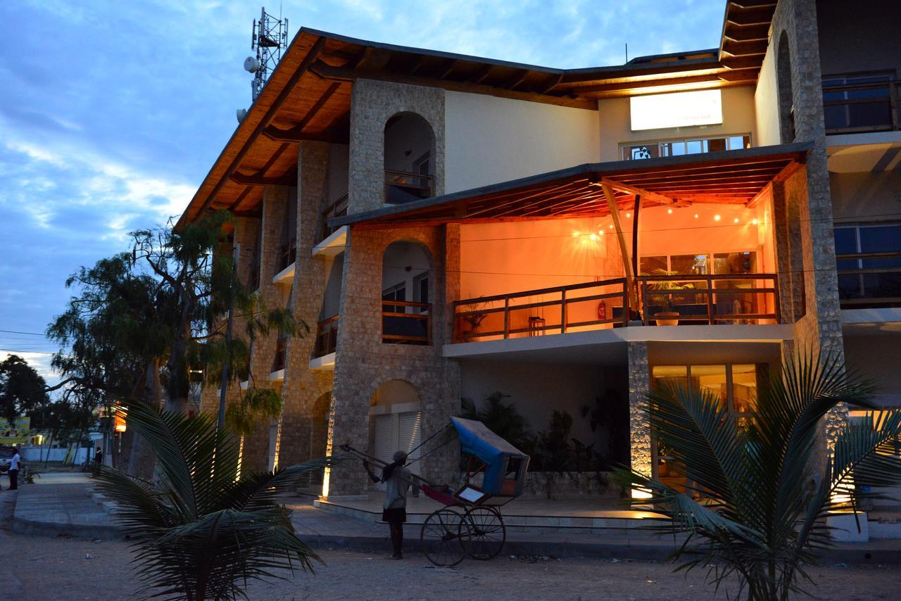 Moringa Hotel Toliara Eksteriør billede